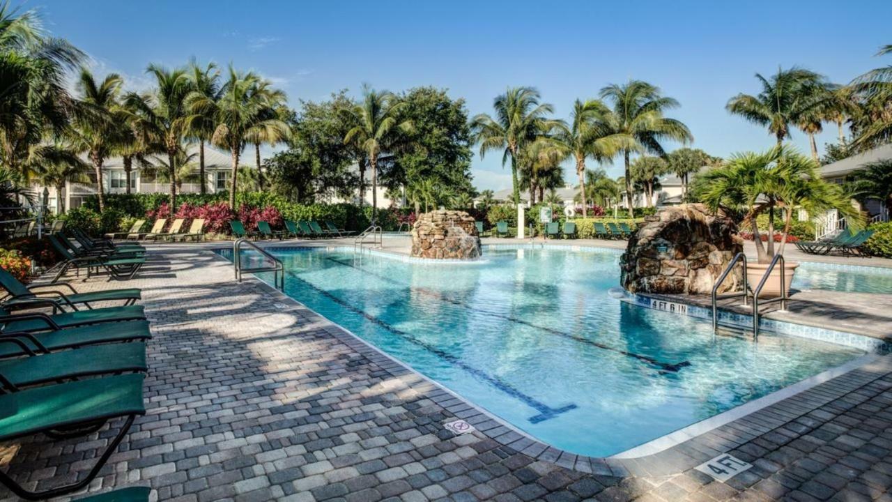Vacation In Paradise Lely Resort 외부 사진