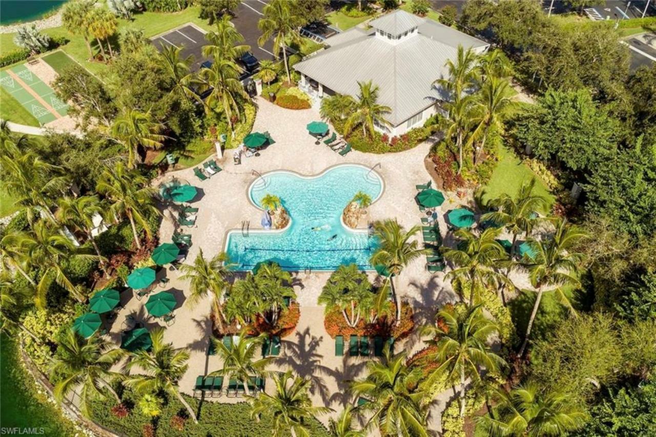 Vacation In Paradise Lely Resort 외부 사진